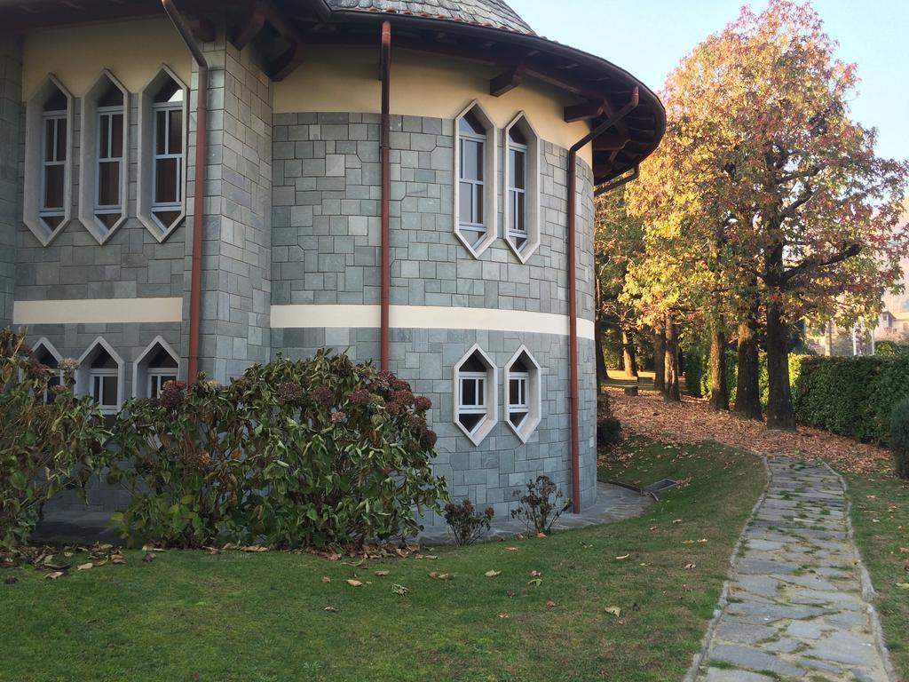 Centro Di Spiritualita Maria Candida Armeno ภายนอก รูปภาพ