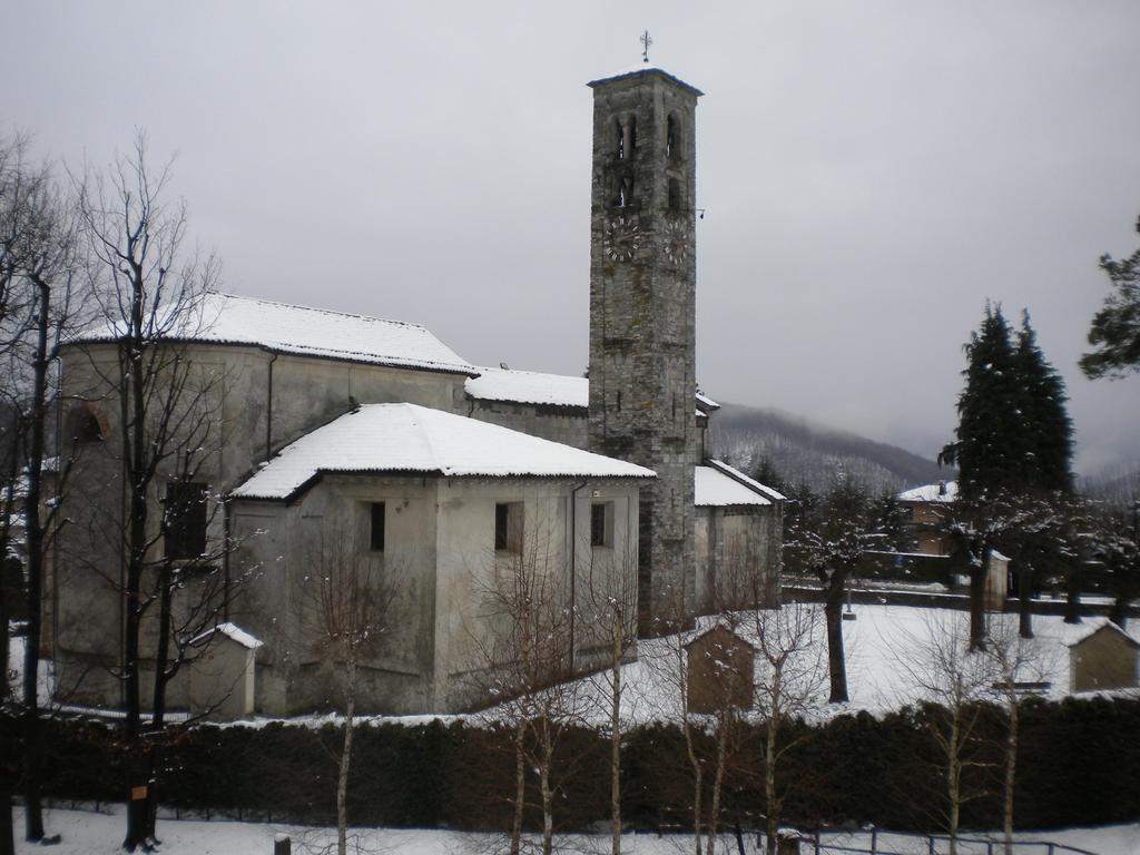 Centro Di Spiritualita Maria Candida Armeno ภายนอก รูปภาพ
