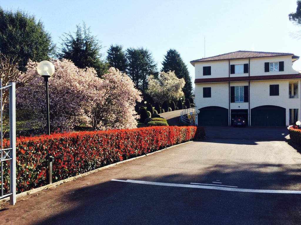 Centro Di Spiritualita Maria Candida Armeno ภายนอก รูปภาพ