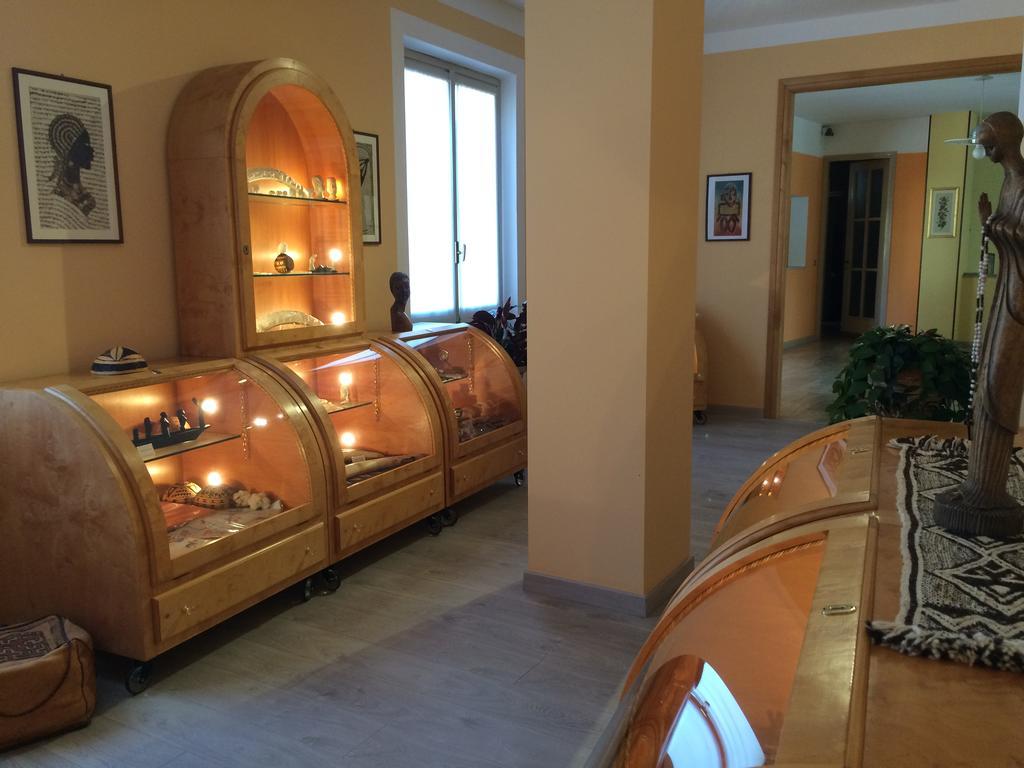 Centro Di Spiritualita Maria Candida Armeno ภายนอก รูปภาพ