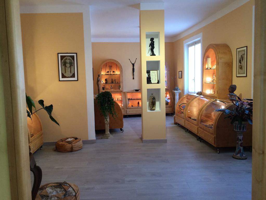 Centro Di Spiritualita Maria Candida Armeno ภายนอก รูปภาพ
