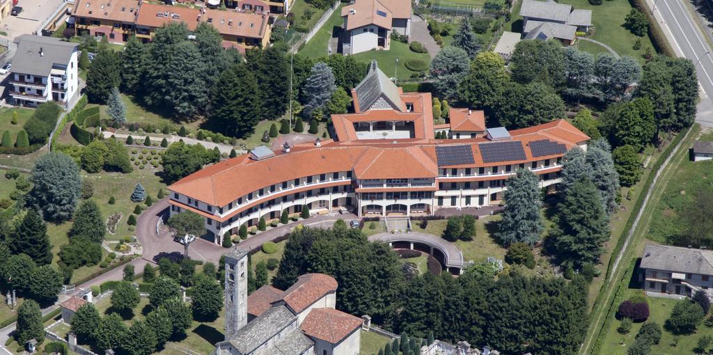 Centro Di Spiritualita Maria Candida Armeno ภายนอก รูปภาพ