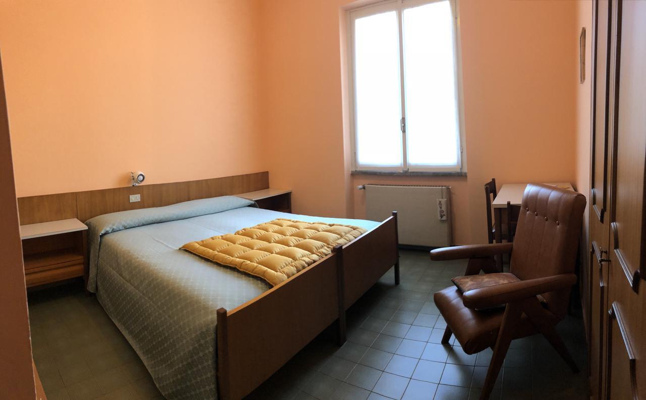 Centro Di Spiritualita Maria Candida Armeno ภายนอก รูปภาพ