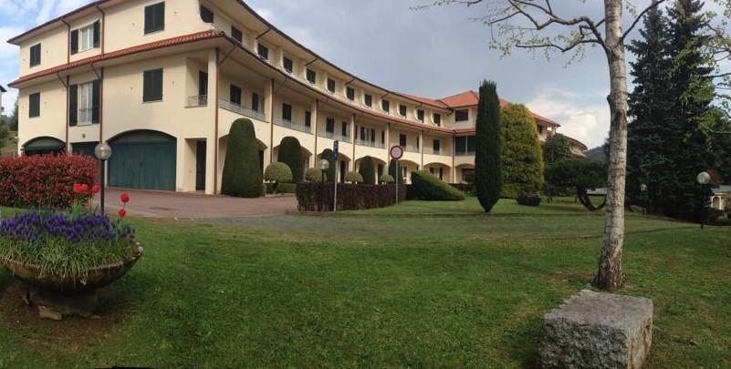 Centro Di Spiritualita Maria Candida Armeno ภายนอก รูปภาพ